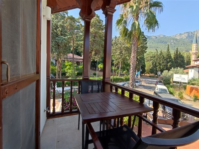 Standart Doğa Manzaralı Balkonlu