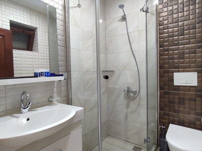 Standart Doğa Manzaralı Balkonlu