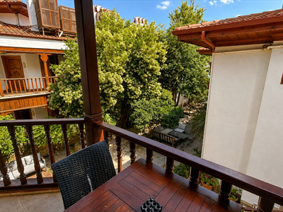 Standart Doğa Manzaralı Balkonlu