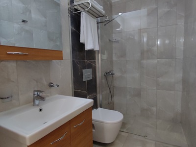 Standart Doğa Manzaralı Balkonlu