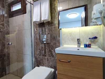 Standart Doğa Manzaralı Balkonlu